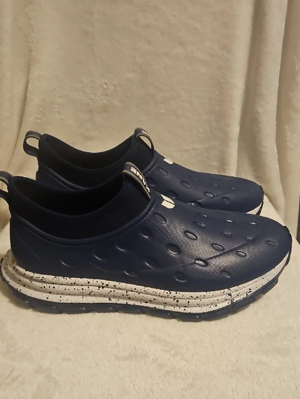 Kane Revive AC Active Recovery (Men's 8, Womans 10)